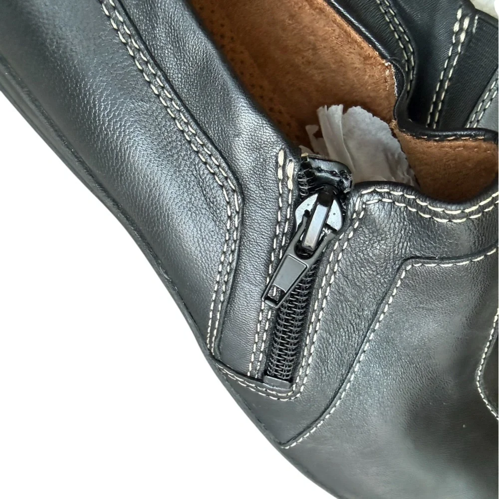 Natural Soul Black Leather Women’s Flats Shoes Size 9